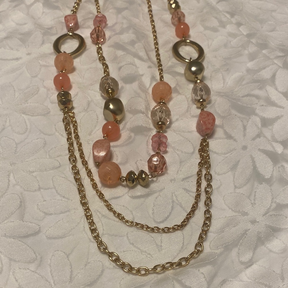 Elegant Gold and Pink Beaded Necklace